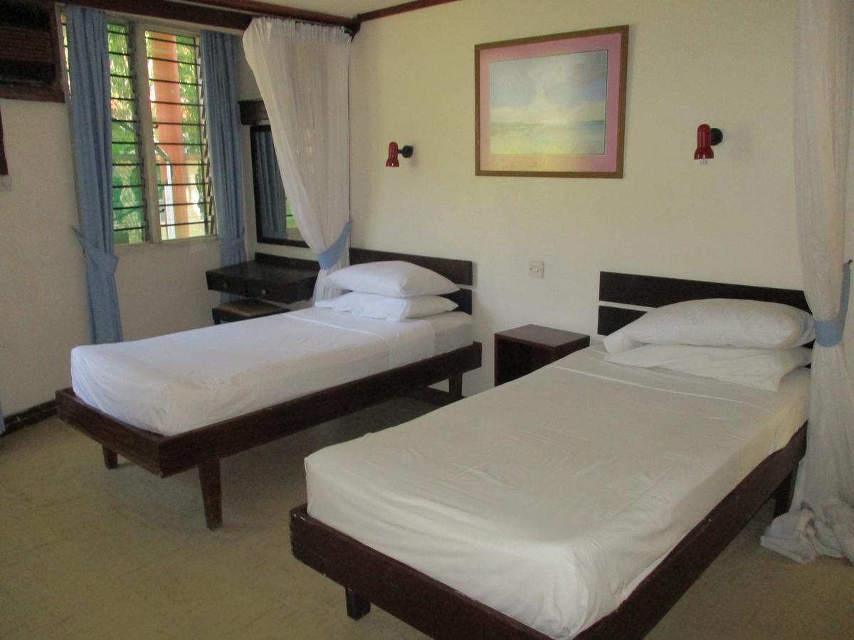 Indiana Beach Apartments Bamburi Exterior photo