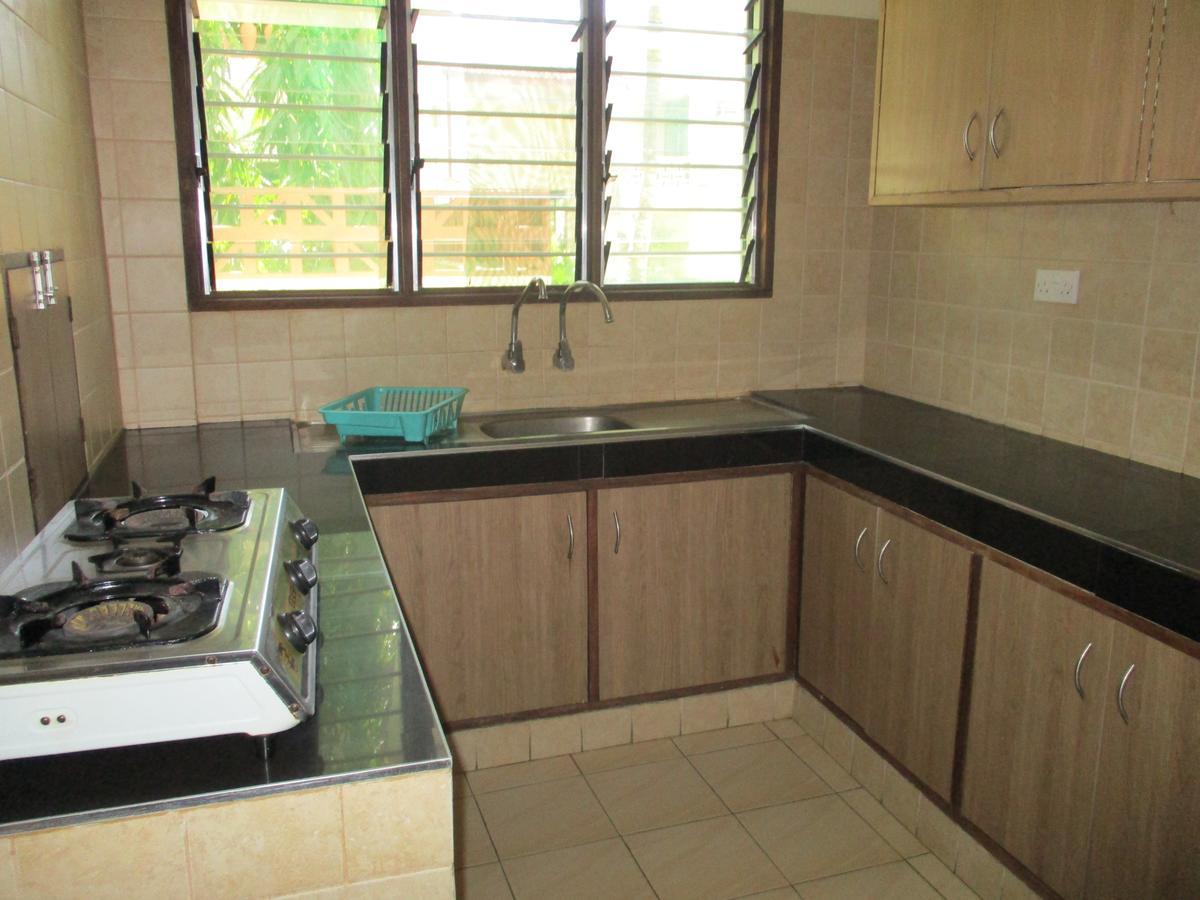 Indiana Beach Apartments Bamburi Exterior photo